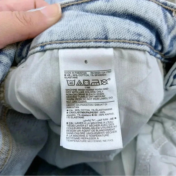 NWT High-Rise Curvy OG Straight Ankle Jeans - Picture 11 of 14